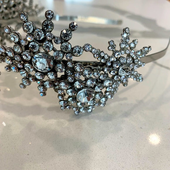 BCBG jewelled headband - Picture 2 of 5